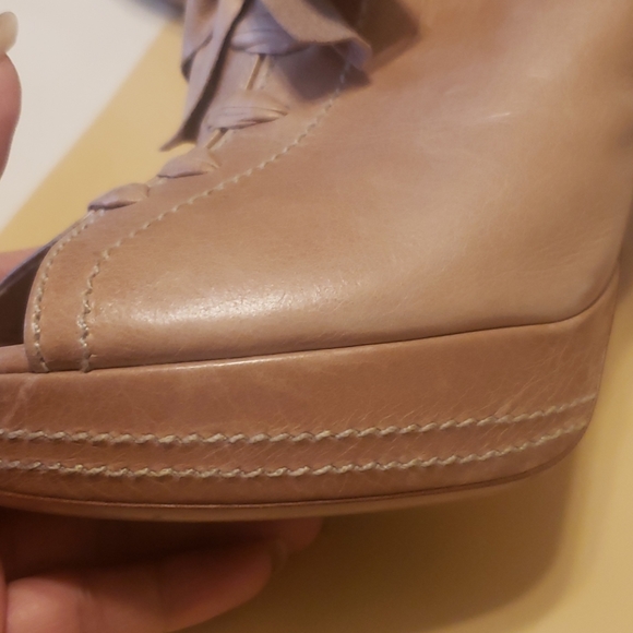 Prada heels - Picture 9 of 11